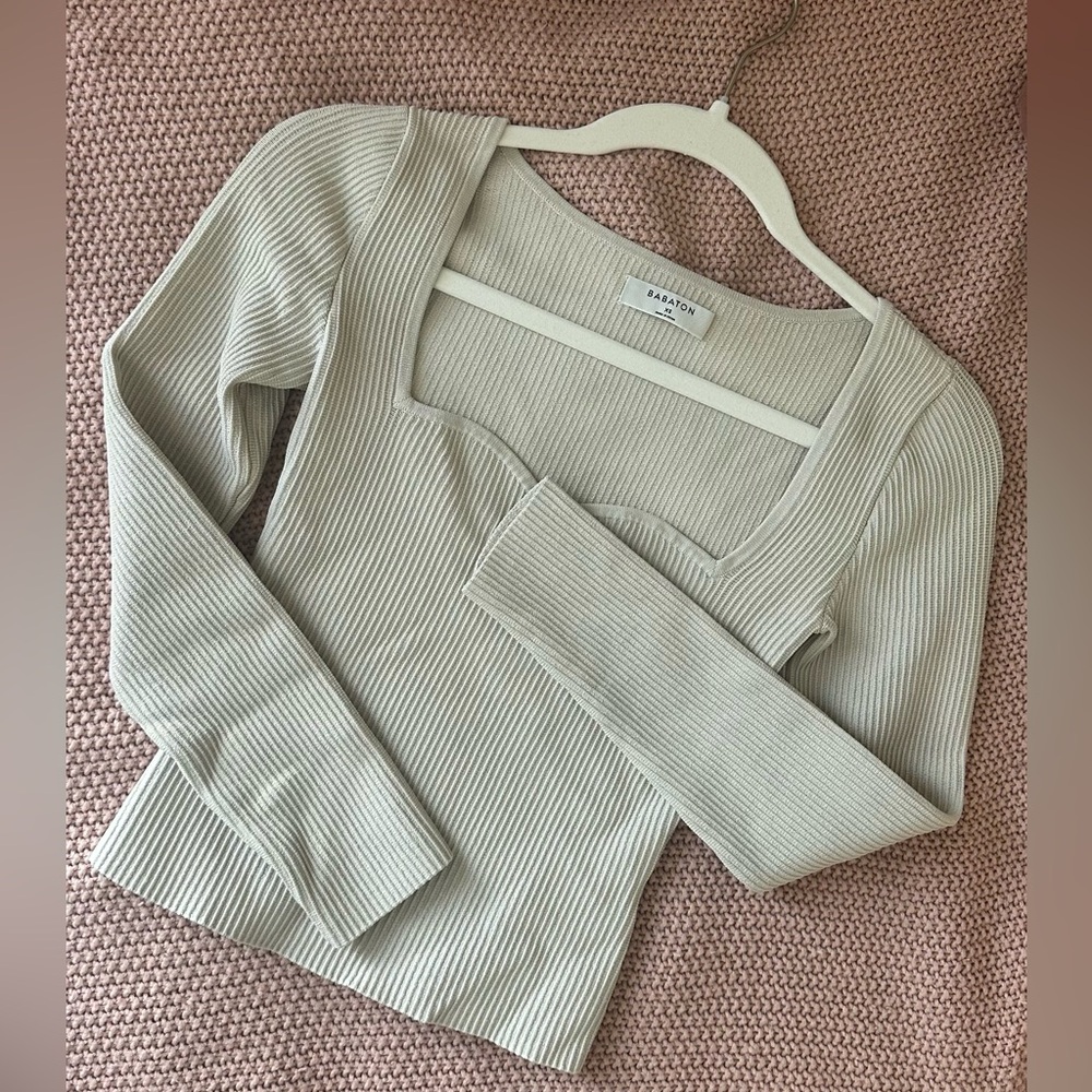 Babaton (Aritzia) Sculpt Knit Sweetheart Longsleeve Top in Matte Pearl, Size XS